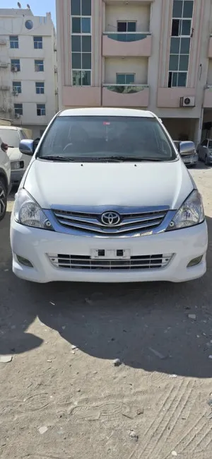 2011 Toyota Innova in dubai