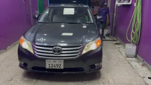 2012 تويوتا افالون