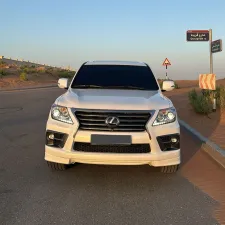 2014 Lexus LX 570 in dubai
