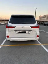 2016 Lexus LX 570