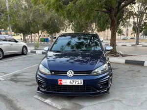 2019 فولجس فاجن جولف in dubai