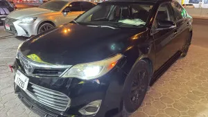 2015 تويوتا افالون