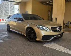2010 مرسيدس-بنز الفئة - E in dubai