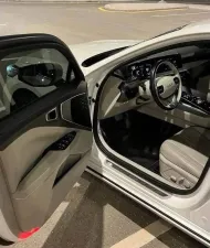 2022 Kia K8
