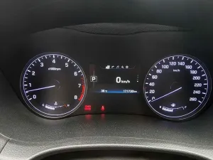 2016 هيونداي جينيسيس