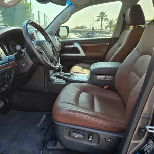 2021 Toyota Land Cruiser
