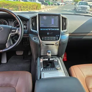 2021 Toyota Land Cruiser