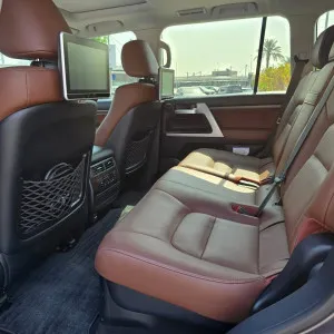 2021 Toyota Land Cruiser