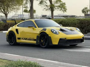 2023 بورش جي تي ٣ ار اس