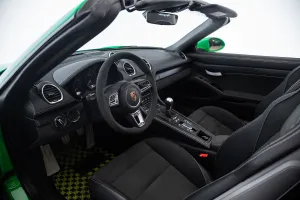 2023 Porsche 718