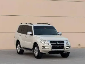 2017 Mitsubishi Pajero