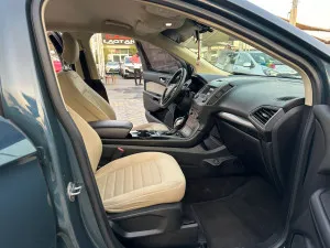 2016 Ford Edge