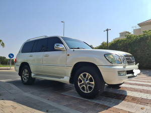 2003 Lexus LX