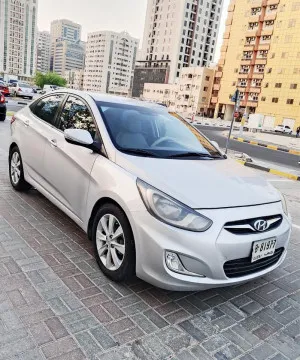 2014 هيونداي أكسنت in dubai