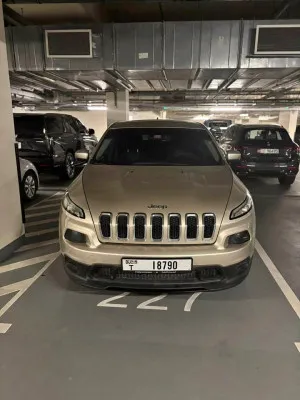 2014 Jeep Cherokee in dubai