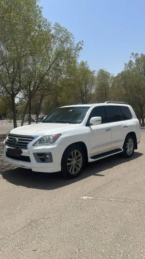 2013 Lexus LX 570