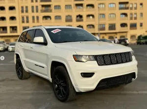 2021 Jeep Grand Cherokee in dubai