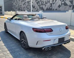 2022 مرسيدس-بنز الفئة - E