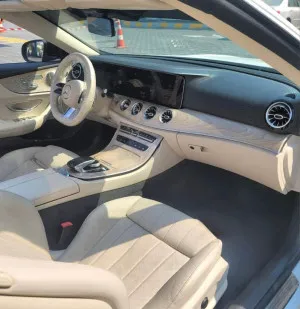 2022 مرسيدس-بنز الفئة - E