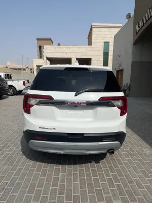 2020 جي أم سي أكاديا