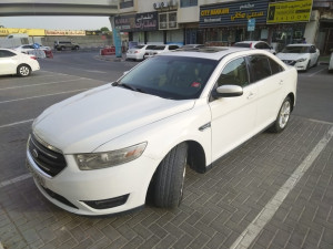 2013 Ford Taurus in dubai