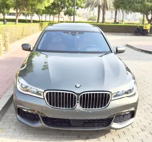 2017 بي أم دابليو الفئة - 7   in dubai