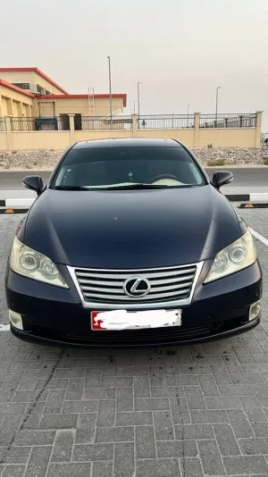 2011 Lexus ES in dubai