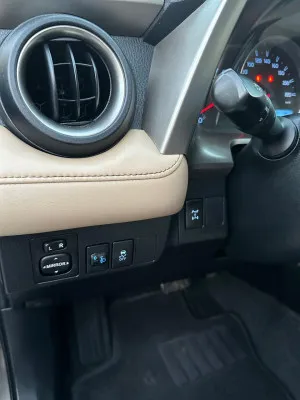 2013 تويوتا راف ٤