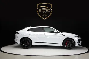 2022 Lamborghini URUS