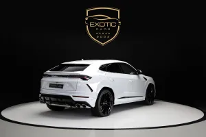 2022 Lamborghini URUS