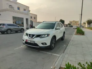 2016 Nissan Rogue in dubai