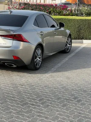 2019 Lexus IS