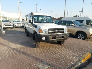 2018 تويوتا لاند كروزر in dubai