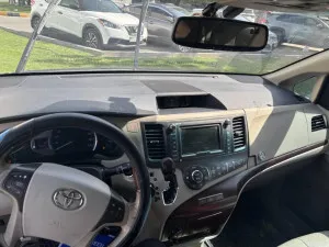 2012 Toyota Sienna
