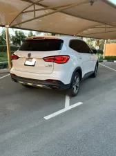 2022 MG HS