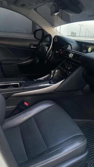 2018 Lexus IS 300