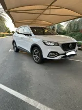 2022 MG HS