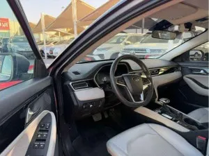 2022 JAC J7