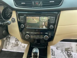 2022 نيسان اكس تريل
