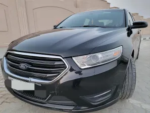 2013 Ford Taurus in dubai