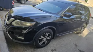 2018 نيسان روج in dubai