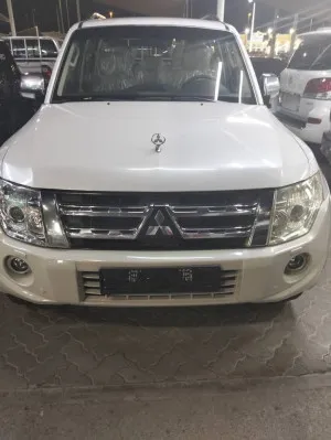 2014 Mitsubishi Pajero in dubai