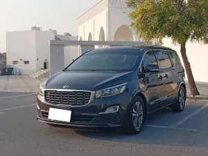 2020 Kia Carnival in dubai