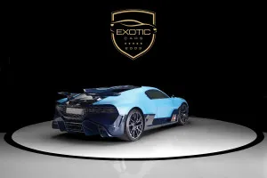 2021 بوجاتي ديفو