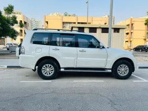2013 ميتسوبيشي باجيرو