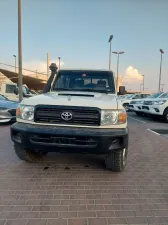 2019 Toyota Land Cruiser Pickup