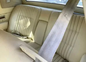 1983 كاديلاك ديفيل