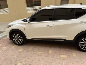 2023 Nissan KICKS