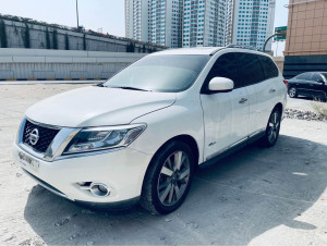 2014 Nissan Pathfinder in dubai