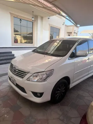 2012 Toyota Innova in dubai